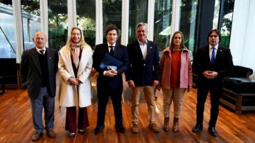 Acompañado de su hermana, Karina, el presidente se reunió con los titulares de la Federación Agraria, CRA, Coninagro y la Sociedad Rural