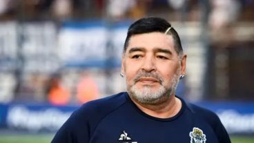 Los tres magistrados que llevarán adelante la causa por la muerte de Diego Maradona deberán interiorizarse del caso y resolver una serie de planteos formulados por las partes durante estos casi dos meses desde que se declaró la nulidad del juicio.