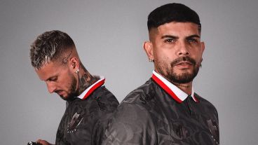 Banega y Benedetto, los modelos de la nueva pilcha leprosa.