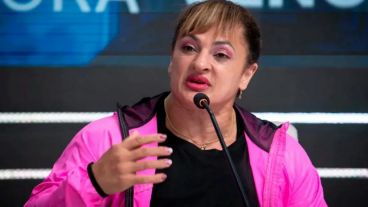 Alejandra “Locomotora” Oliveras permanece internada en Terapia Intensiva.