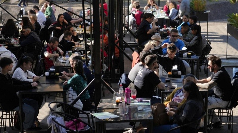 Postales de la celebración del Día del Amigo en Rosario.