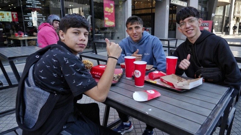 Postales de la celebración del Día del Amigo en Rosario.
