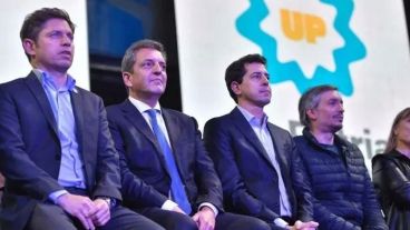 Máximo Kirchner, Sergio Massa y Axel kicillof definen las listas, en el cierre del plazo para la presentación.