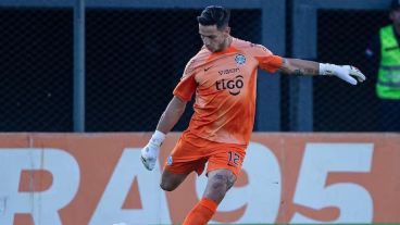 El arquero Juan Espínola es el elegido para reemplazar a Keylor Navas en la Lepra.