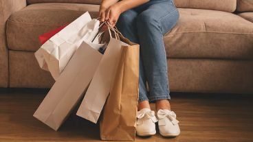 El consumo de los hogares en bienes y servicios creció un 4% en junio.