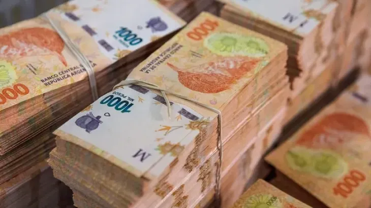 Hay cientos de cheques devueltos por millones de pesos.