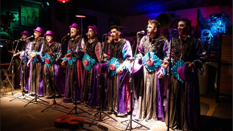 Este ciclo se enmarca en un gran momento de la murga en Rosario, que crece en diálogo con la tradición uruguaya.