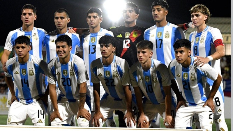 Goles de Tulián y Ojeda para la Albiceleste.