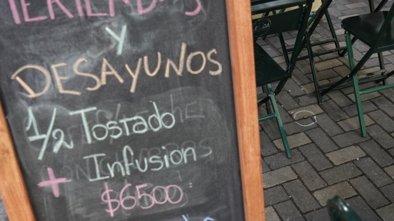 La Policía perimetró la escena para secuestrar los casquillos.