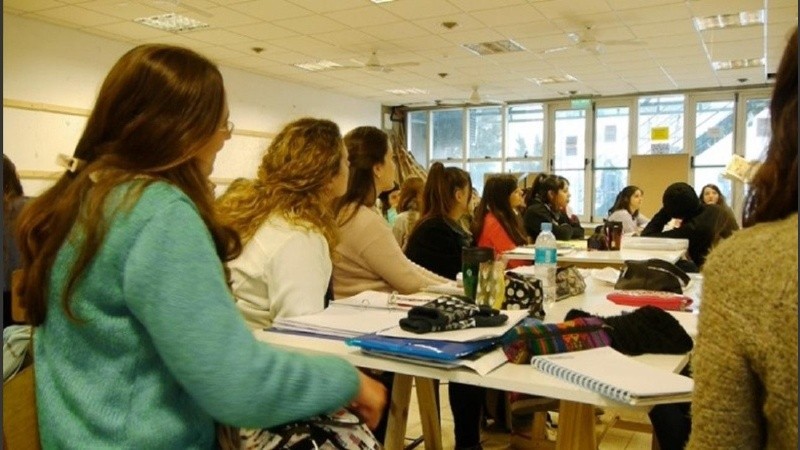 Cabe destacar que los comedores universitarios tampoco abrirán.