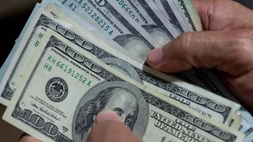 El llamado dólar "cara chica" suele ser difícil de gastar o cambiar en Argentina.