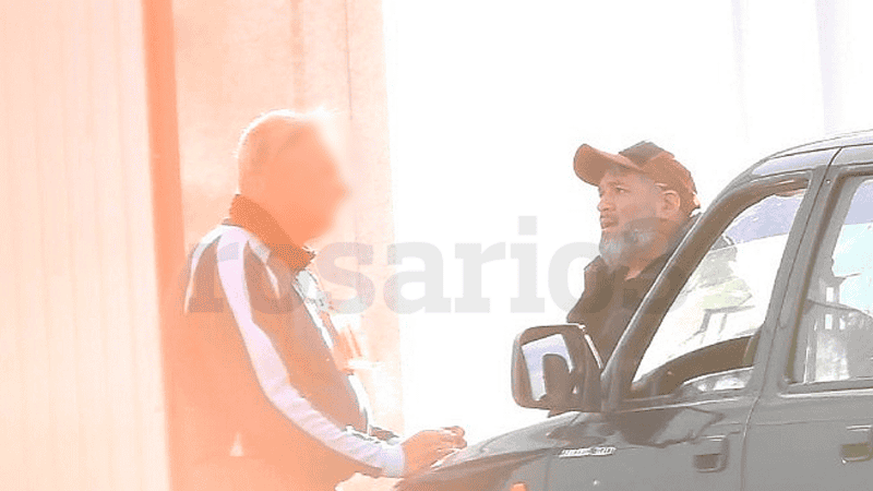 Brian Bilbao (derecha), el capo narco que está prófugo desde octubre de 2023.