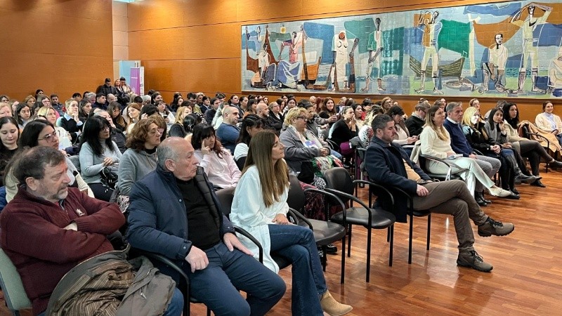 La trata de personas es una forma moderna de esclavitud que vulnera profundamente los derechos humanos.