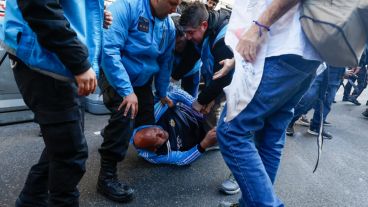 Jubilados se manifiestan en Buenos Aires.