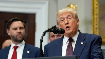 Trump negocia acuerdos de última hora sobre aranceles.