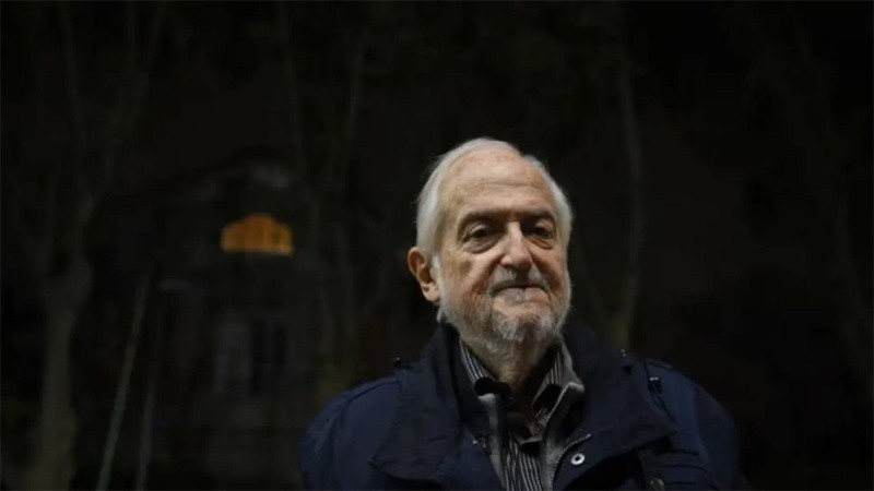 Fue creador de Ediciones de la Flor y figura fundamental de la historia cultural y editorial de Argentina.