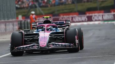 El piloto argentino no sufrió lesiones tras el accidente y volvió a girar en Hungría.