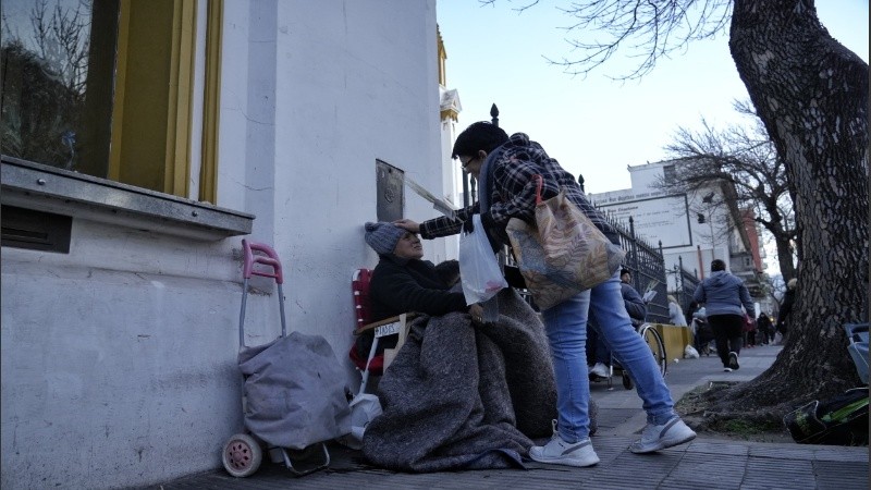 Paz, pan y trabajo en Rosario: estampas de la celebración de San Cayetano.