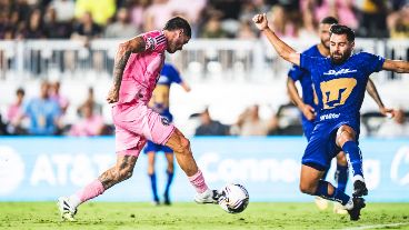 De Paul define para el empate transitorio. Fue su estreno en la red.