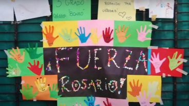 Los dibujos dieron un mensaje de aliento a los bomberos.