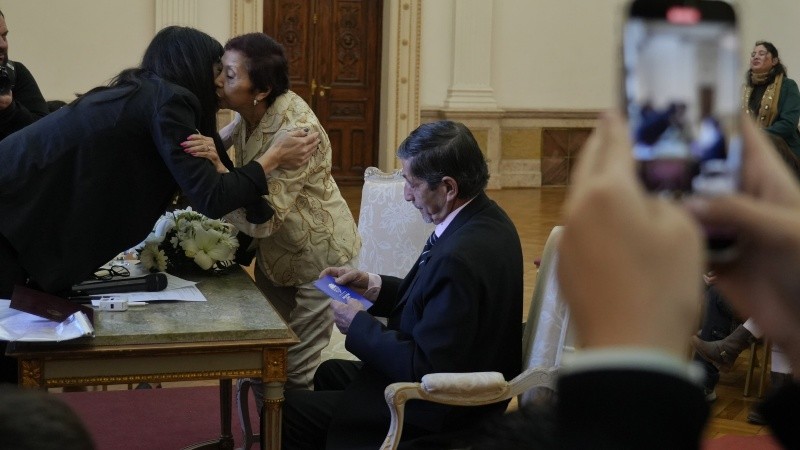 Desde las 9, ocho parejas dieron el “sí”, en el marco del programa “Casate con tu ciudad como testigo”.