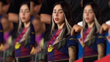 Nicki Nicole, con la camiseta puesta.