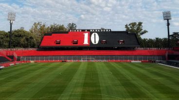 El renovado estadio rojinegro, con la nueva tribuna Lionel Messi, será sede en los cuartos de final de la Copa Argentina.