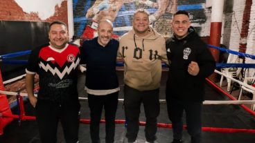 El Turco García (en el medio, de buzo claro) será candidato a diputado nacional por la Ciudad de Buenos Aires.