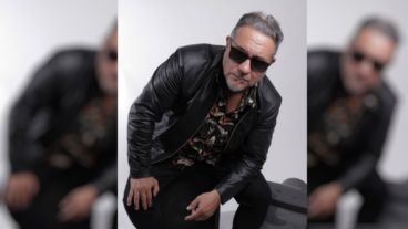 El cantante compositor de canciones Lean Acunia.