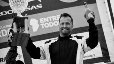 Segarra perdió el control de su Fiat Palio durante una sesión de entrenamientos en Río Cuarto: murió en el hospital.