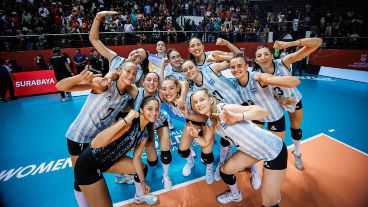 Las pibas albicelestes van ante República Checa, por los octavos de final. 