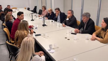 Un grupo de diputados del PRO recibió a familiares de víctimas del fentanilo.