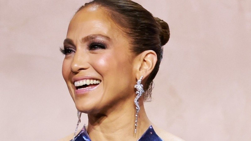 La multifacética artista lució un diseño imbatible en sus redes sociales.