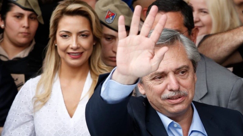 Según fuentes del caso, en esos mensajes, ahora incorporados como prueba, Yañez reprocha a su ex pareja por decir que 