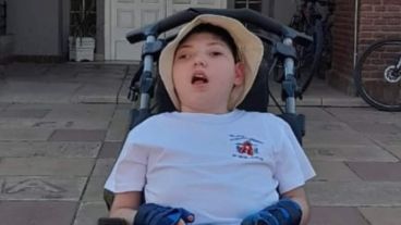 Hay rifas en circulación y un alias donde se reciben donaciones para el pequeño.