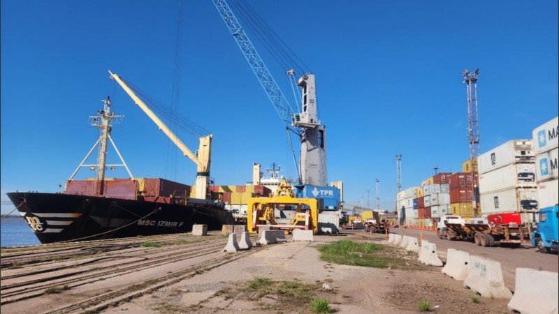 Exportar por Rosario mejora los tiempos de embarque y disminuye riesgos operativos.