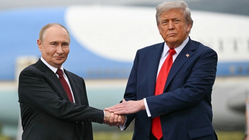Donald Trump y Vladimir Putin calificaron como 