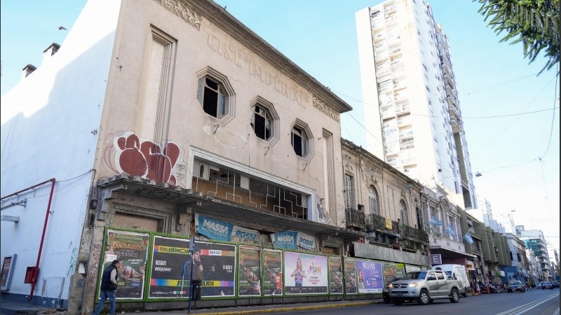 El emblemático edificio está cerrado desde hace años y, aparentemente, apuntan a darle un nuevo uso.