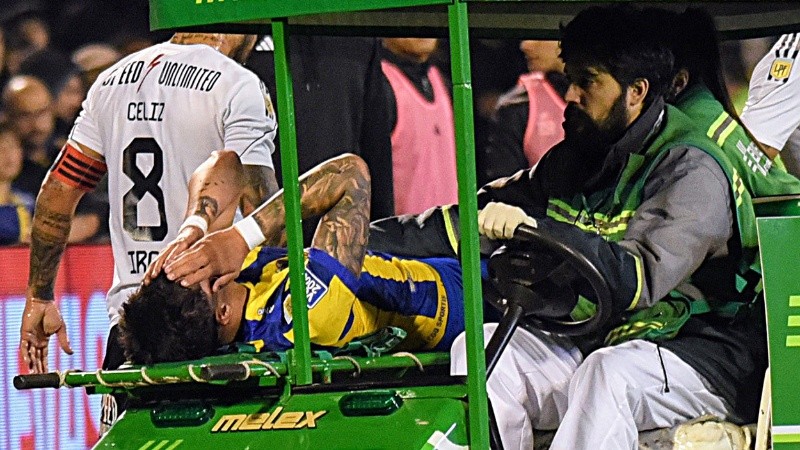 Giménez salió entre lágrimas antes del cierre del primer tiempo.