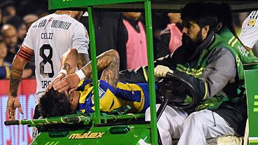 El joven de 19 años se retiró en el carrito, desconsolado.