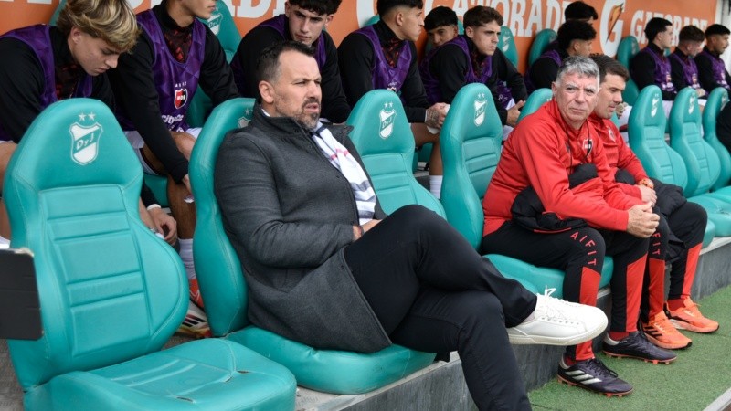 El Ogro Fabbiani espera el clásico rosarino entre Newell's y Central: será su primero como DT.