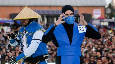 Una multitud disfrutó del tradicional desfile de cosplay en el cierre de la Crack Bang Boom.