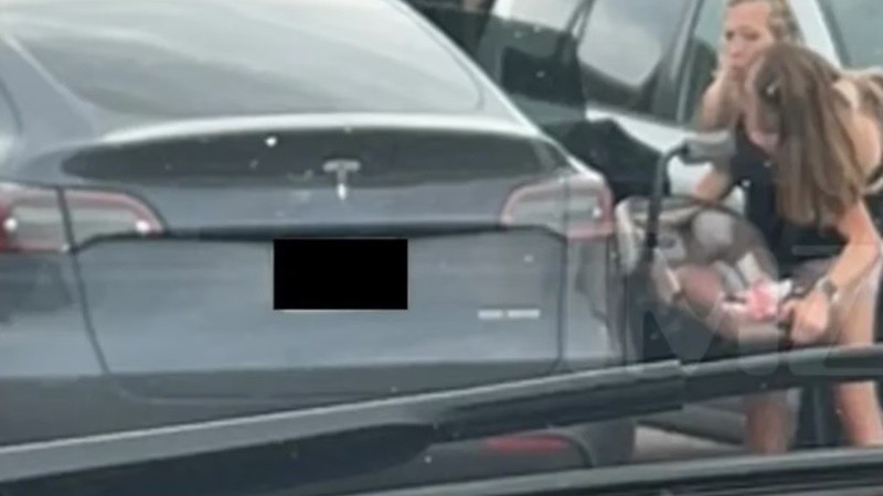 La identidad del bebé y su relación con las hermanas Hensel no ha sido confirmada, y ni ellas ni el esposo de Abby han respondido a los medios.