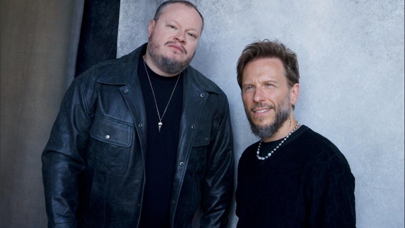 El dúo mexicano Sin Bandera.