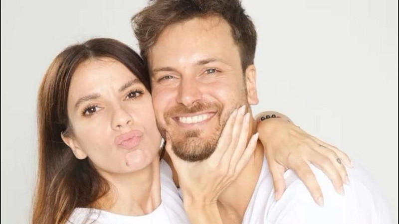 Negó haber estado con la actriz y pidió respeto por su familia.