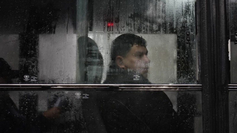 Calles mojadas el centro rosarino.