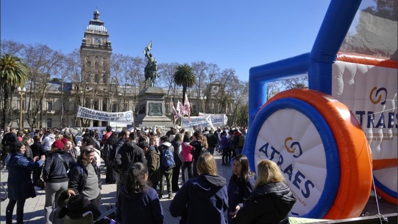 La movilización de este miércoles en Rosario otra vez en plaza San Martín.