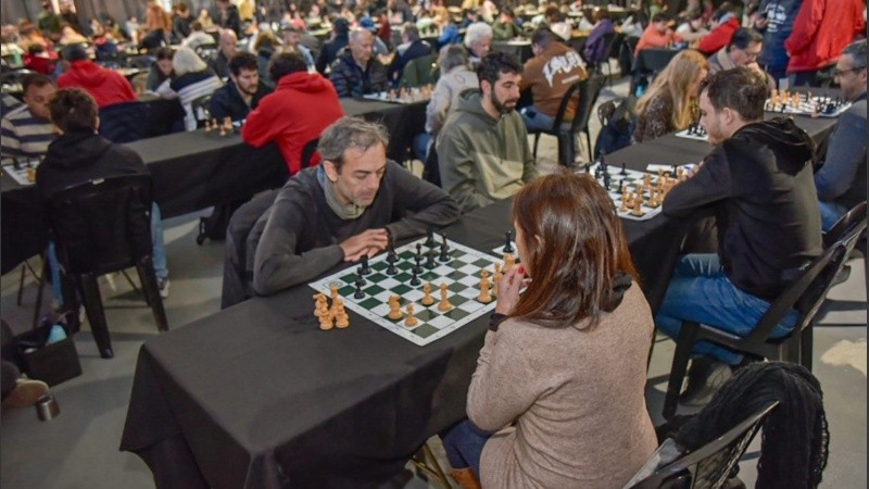 El programa municipal de Ajedrez tiene 21 años de trayectoria, es una de las políticas más sostenidas en la ciudad.