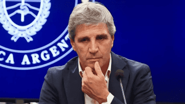 El ministro también aclaró que el acuerdo no necesariamente implicaría un ajuste drástico de la moneda.