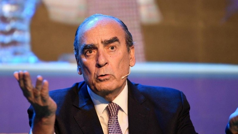 Francos criticó al gobernador cordobés por la suba de jubilaciones.
